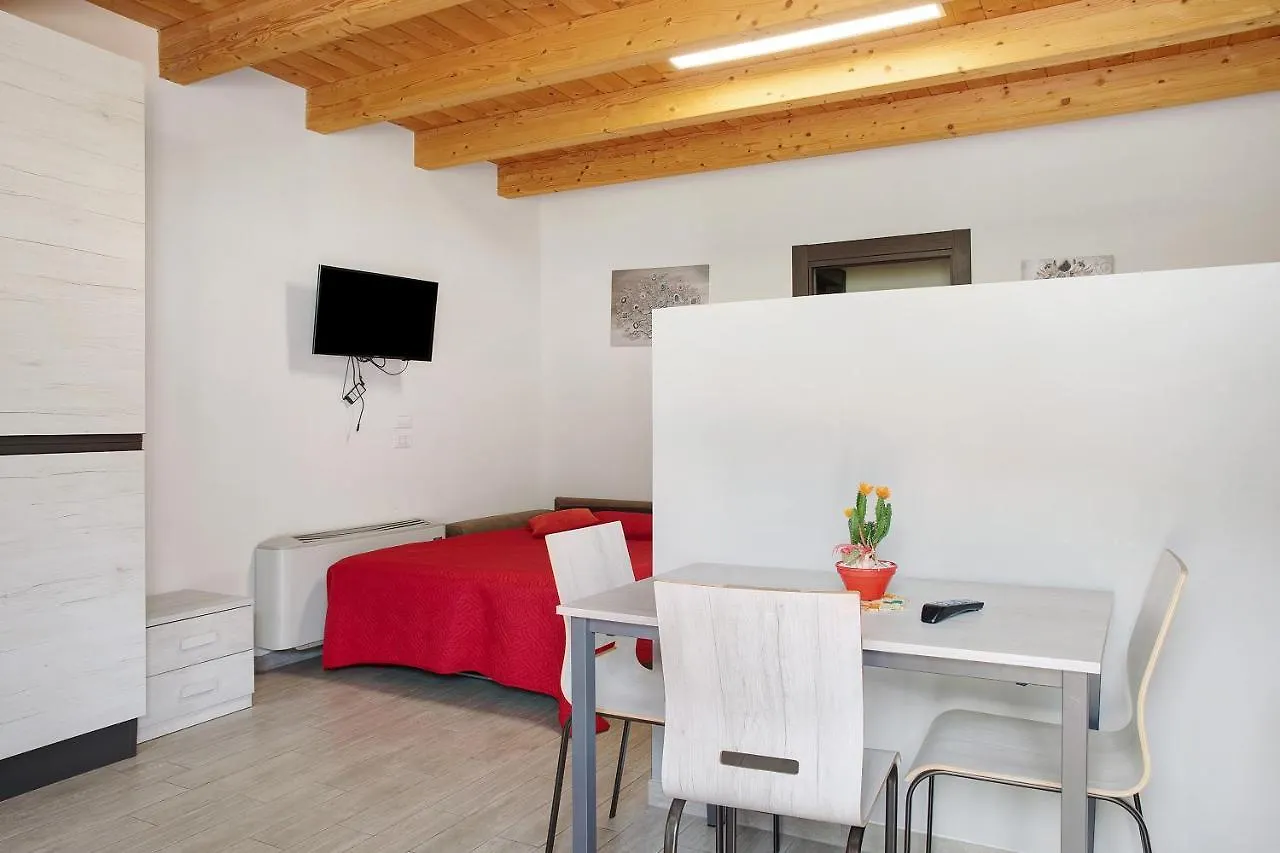 Agriturismo L'Isola Del Cavallo 4 Desco Apartment